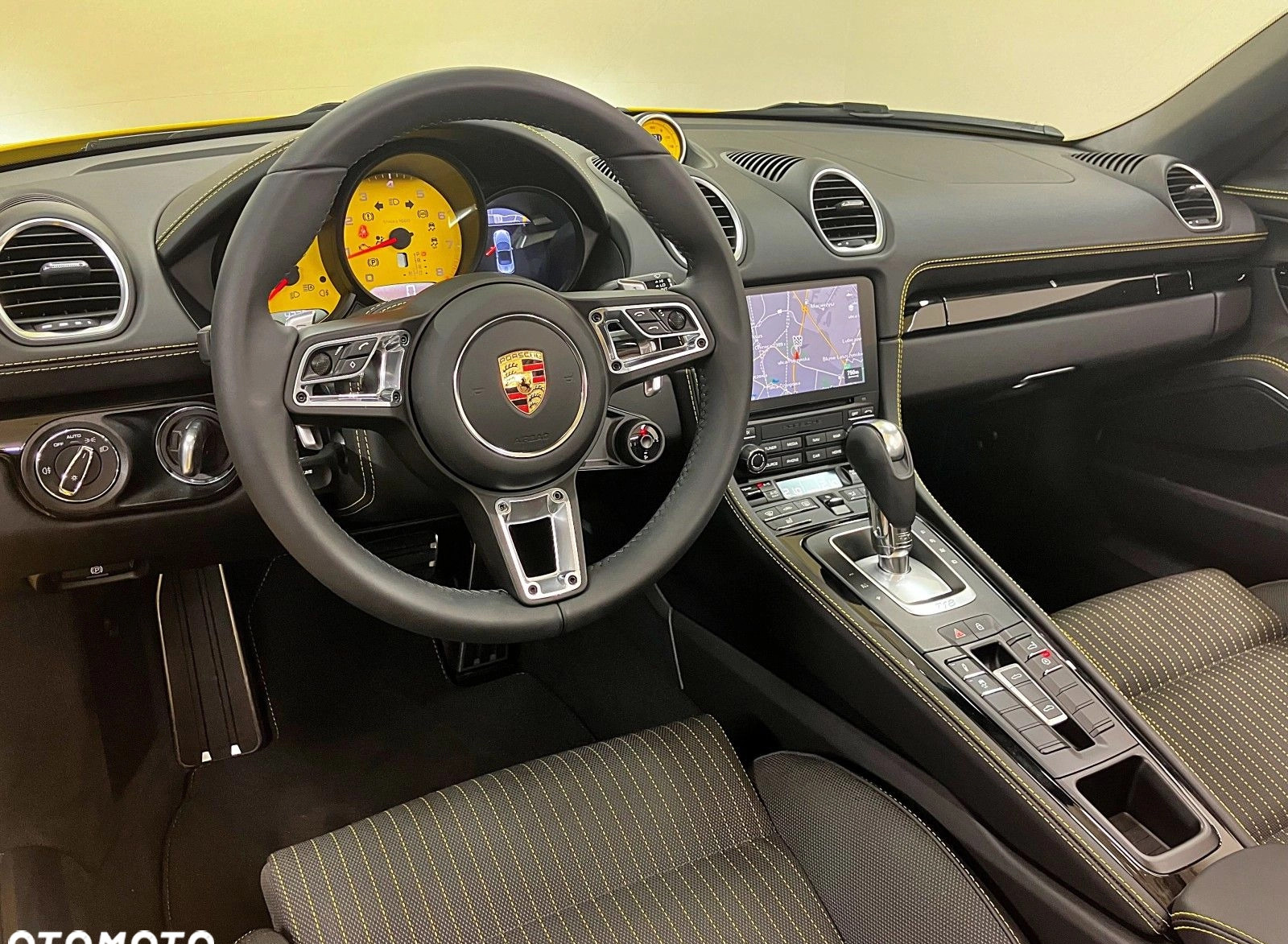 Porsche 718 Boxster cena 399000 przebieg: 4332, rok produkcji 2023 z Dąbrowa Tarnowska małe 781